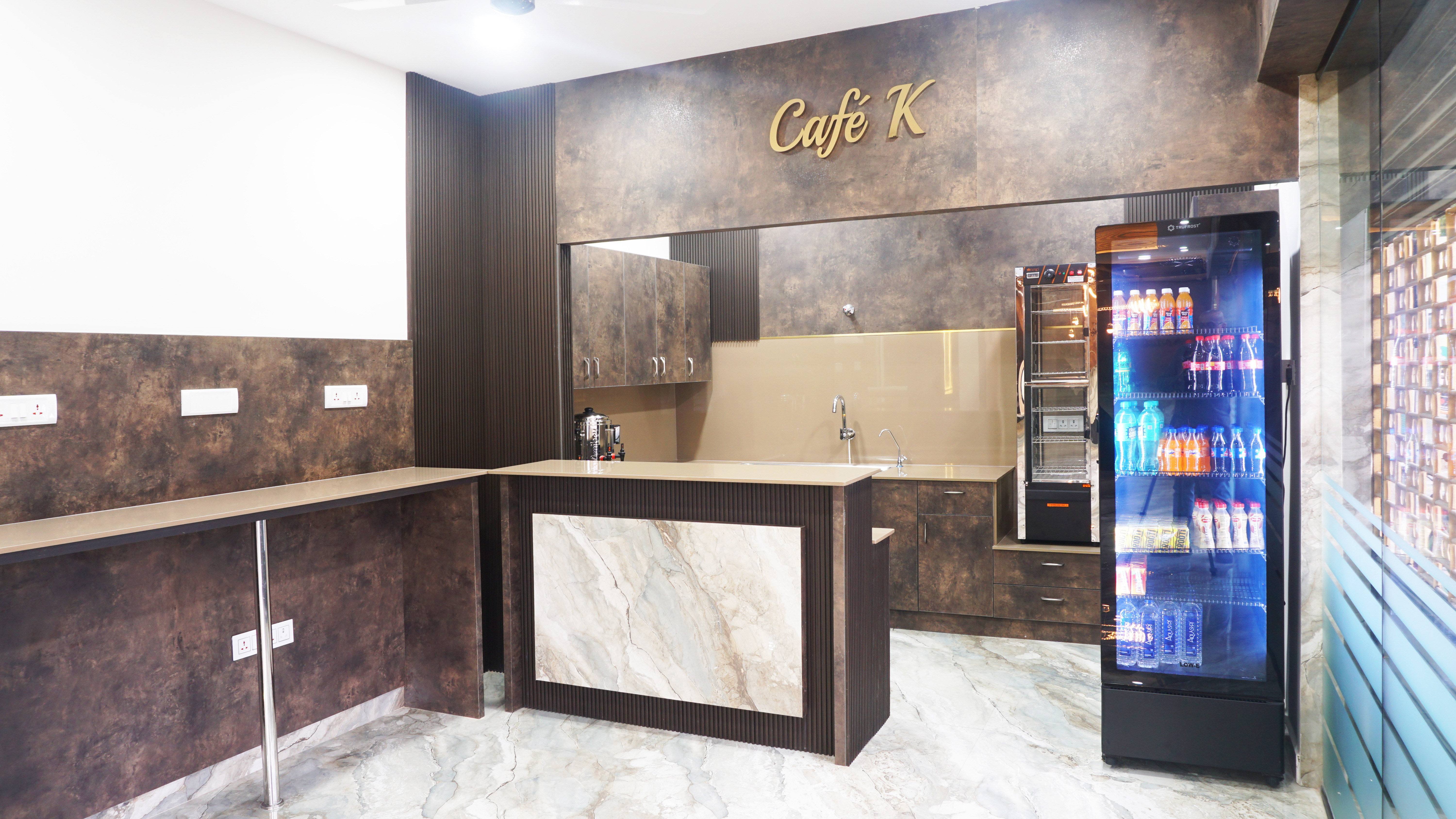 Mini Banquet Hall - Kodali Guest Suites